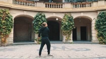 1 minute tutorial – Double Sided Toss