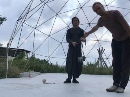 2 Poi 1 Hand – tips on split time opp (fire) with Gustavo