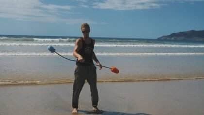 2 Poi 1 Hand – Water to Fire and other drills