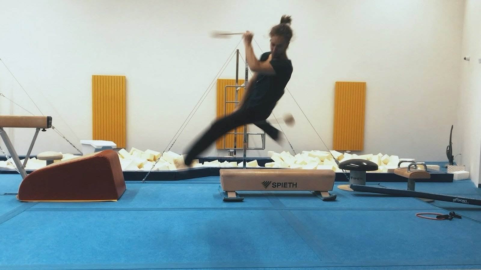 Under the leg barrel jump